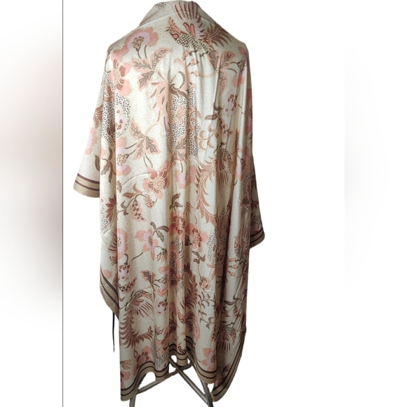 Tuckernuck Montecitto Chintz Scarf - Picture 8 of 11